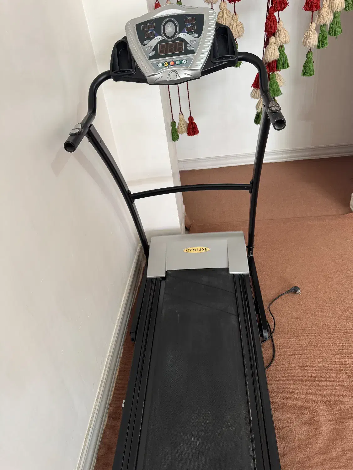 تردمیل|تجهیزات ورزشی|فولادشهر, فولادشهر|دیوار