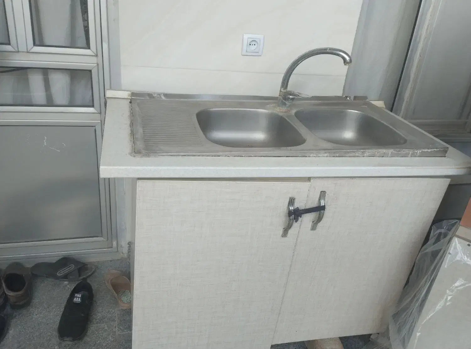 سینک وابچکان|آب‌چکان و نظم‌دهنده ظروف|بناب, |دیوار