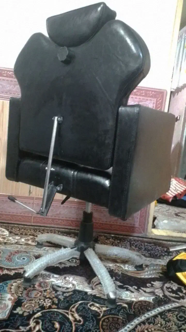 صندلی اصلاح|آرایشگاه و سالن‌های زیبایی|قرچک, داوود آباد|دیوار