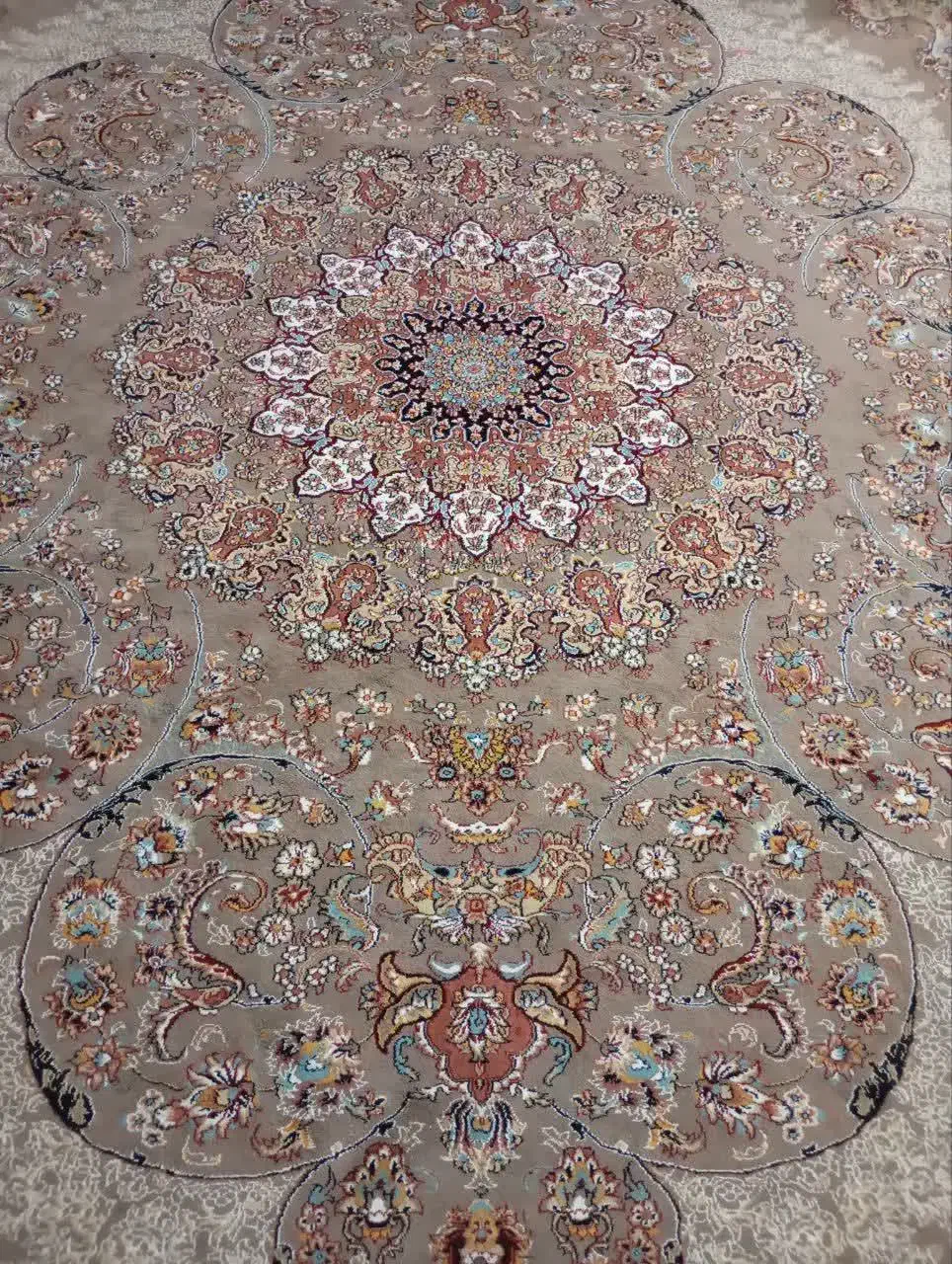 فرش دوازده متری 7تومن|فرش|مشهد, بهارستان|دیوار