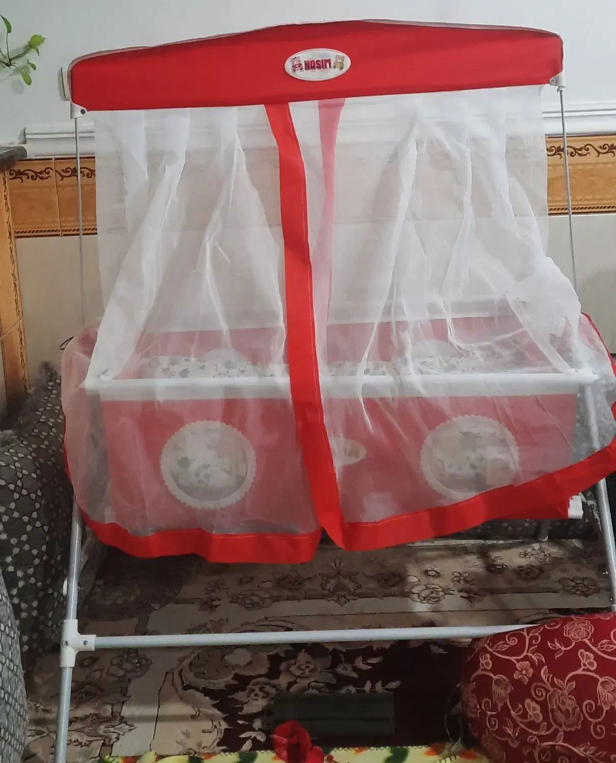 گهواره نسیم|تخت و صندلی بچه|برازجان, |دیوار