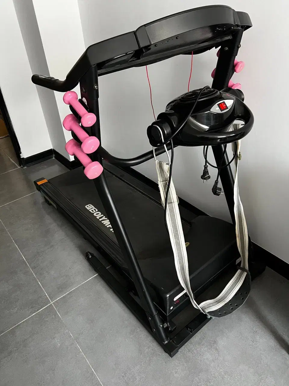 فروش فوری به دلیل جا ب جایی|تجهیزات ورزشی|پرند, فاز ۱|دیوار