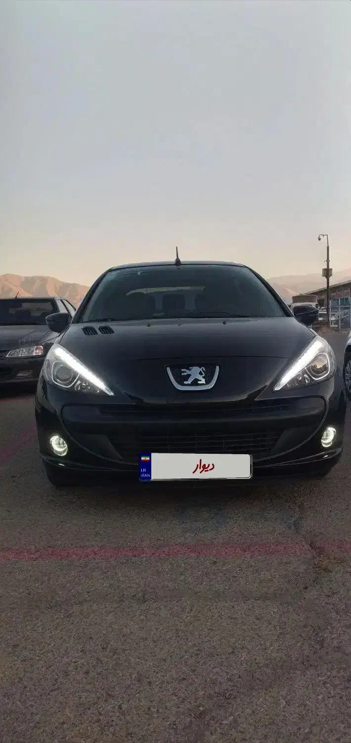 پژو ۲۰۷ مدل ۴۰۲ معاوضه|خودرو سواری و وانت|ماهدشت, |دیوار