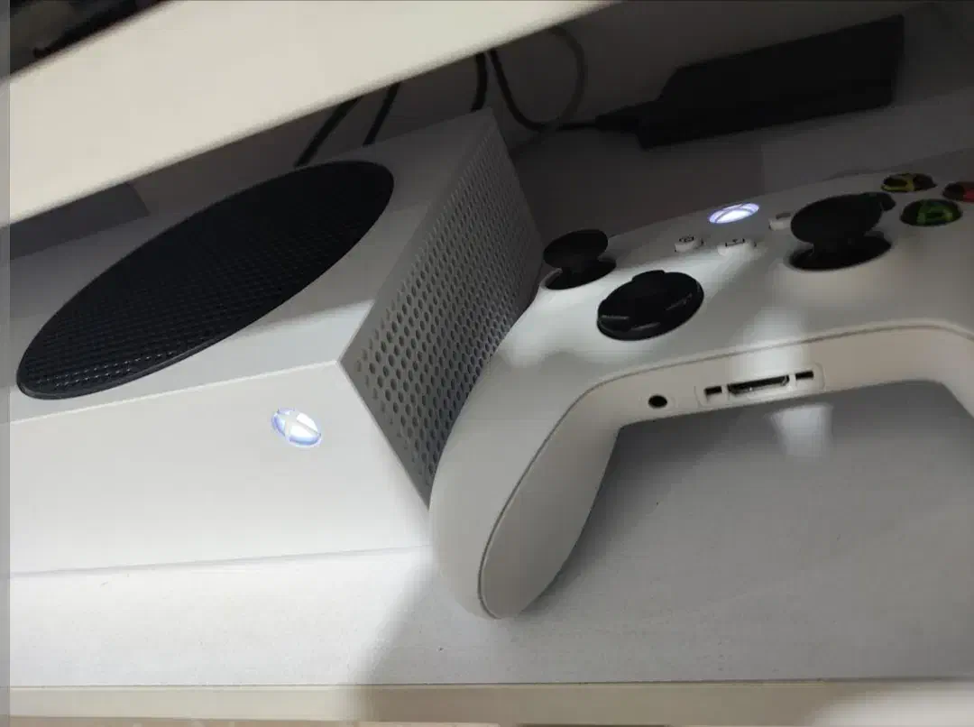 xbox service s دودستهه با هارد 1 ترا چکی|کنسول، بازی ویدئویی و آنلاین|تربتحیدریه, ابوذر|دیوار