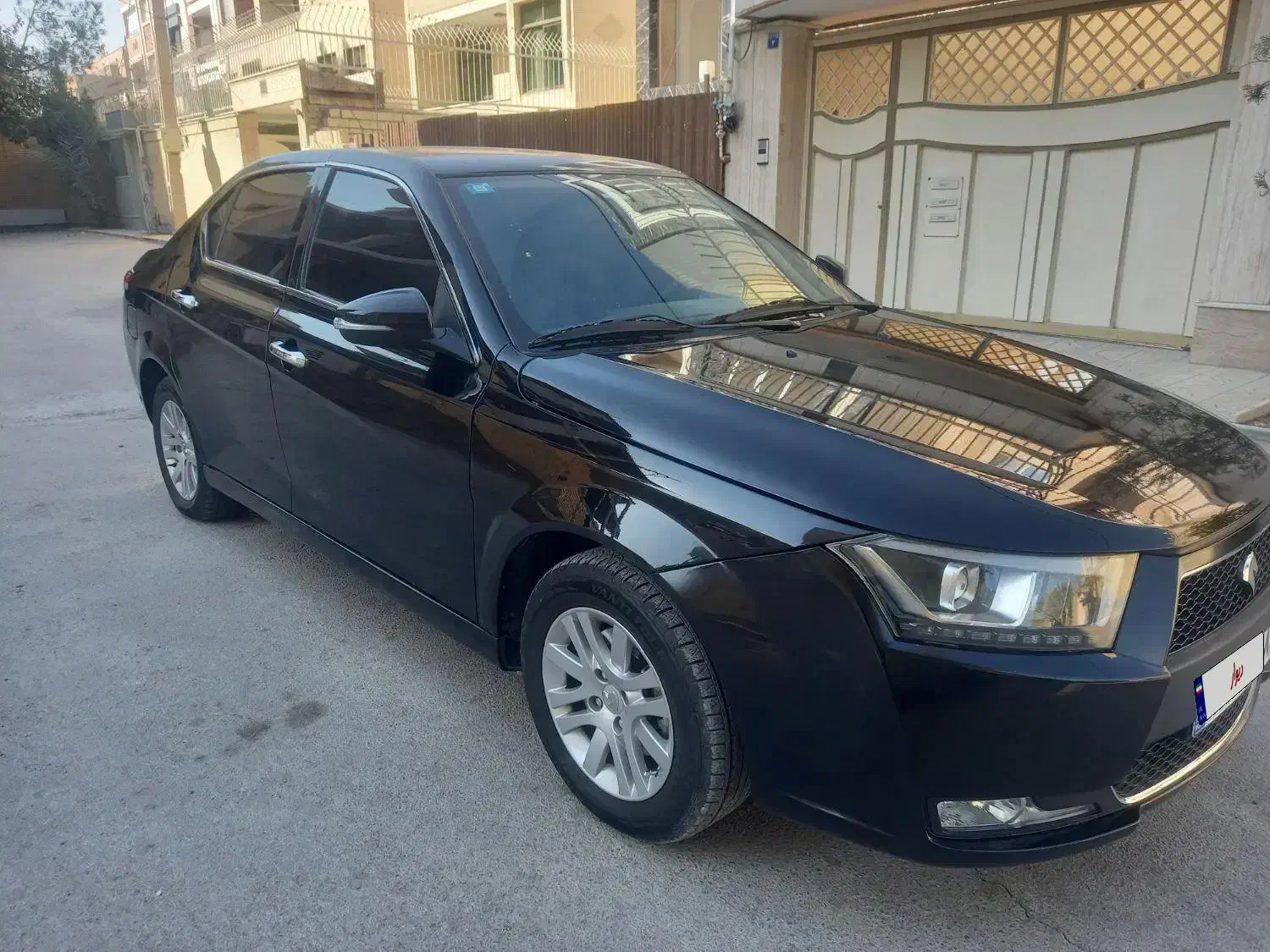 دنا پلاس دنده ای مدل 1402|خودرو سواری و وانت|اصفهان, شهرک امام زمان|دیوار