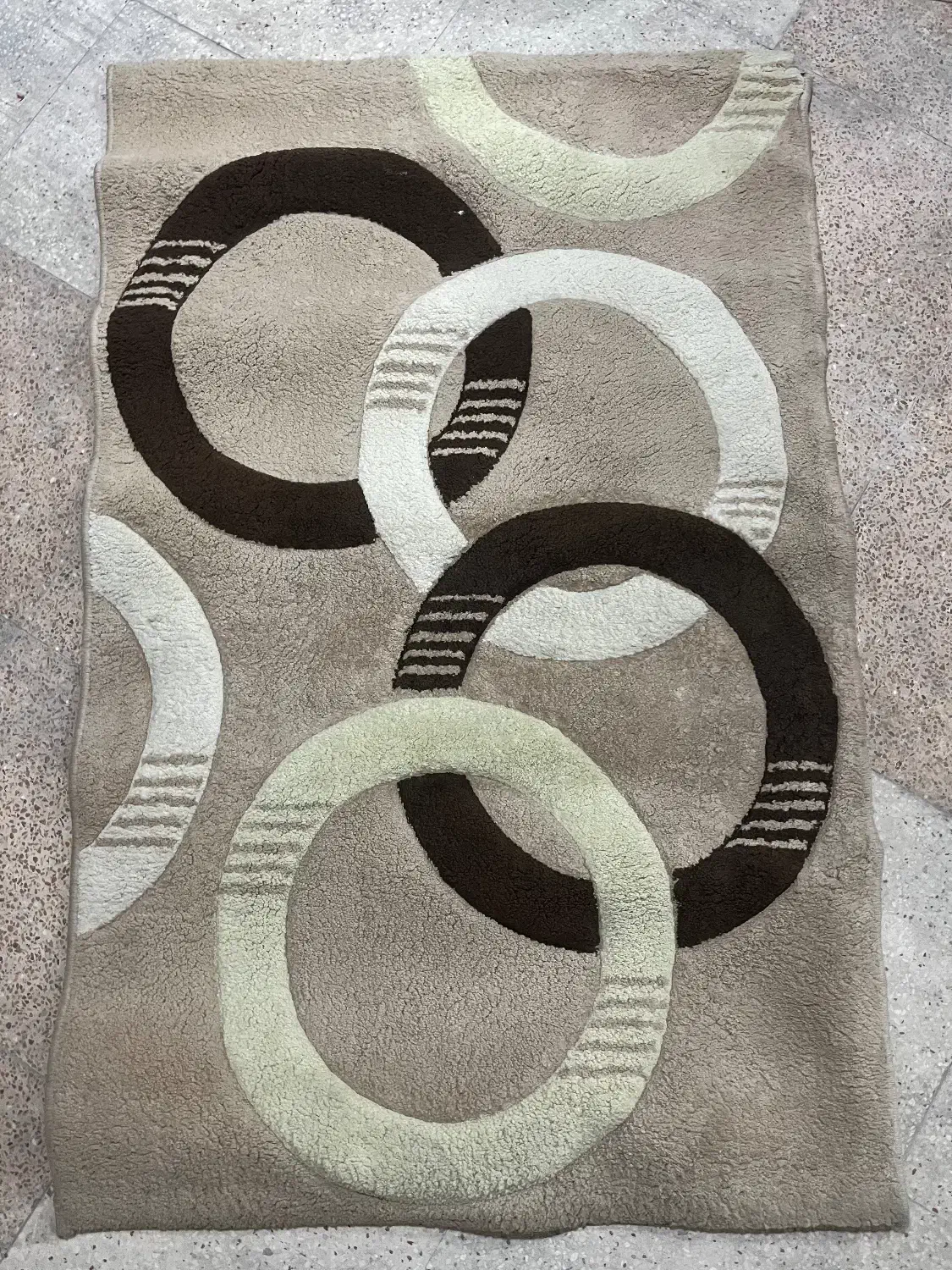 فرش کوچک|فرش|قائم‌شهر, |دیوار