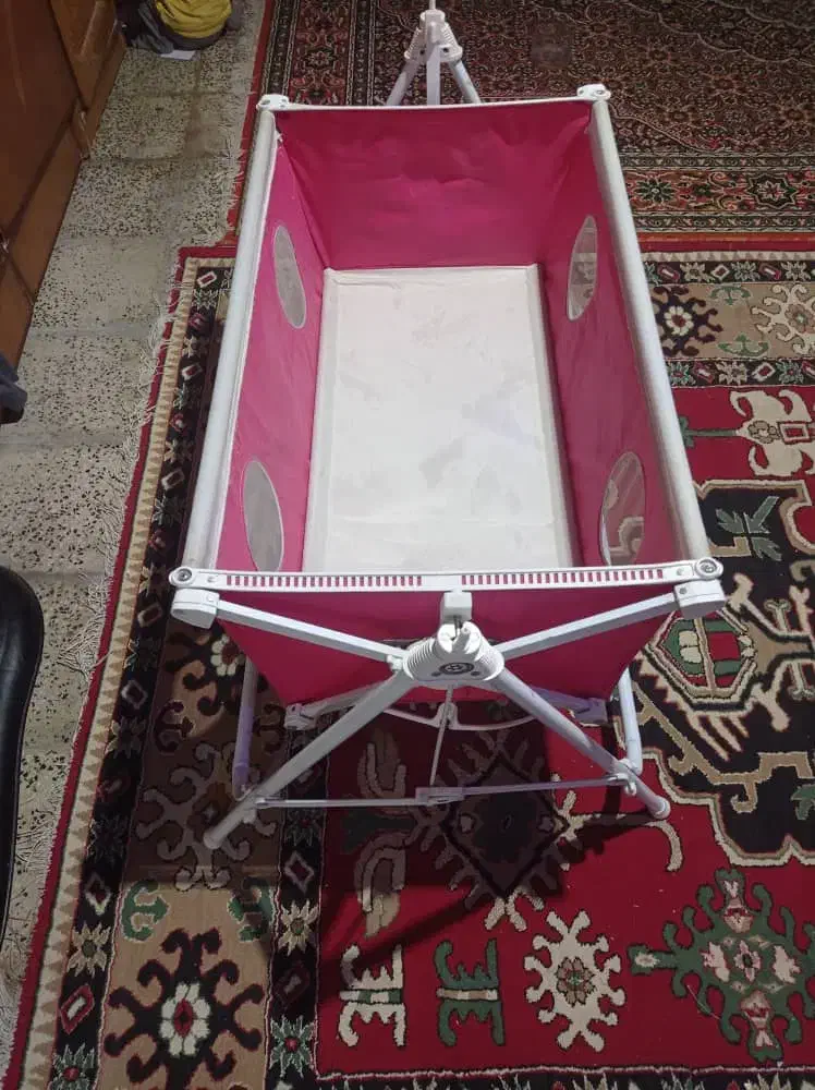 گهواره|تخت و صندلی بچه|یاسوج, |دیوار