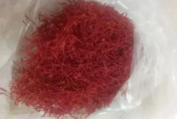 زعفران 10 گرم نگین|خوردنی و آشامیدنی|نیشابور, فرح بخش|دیوار