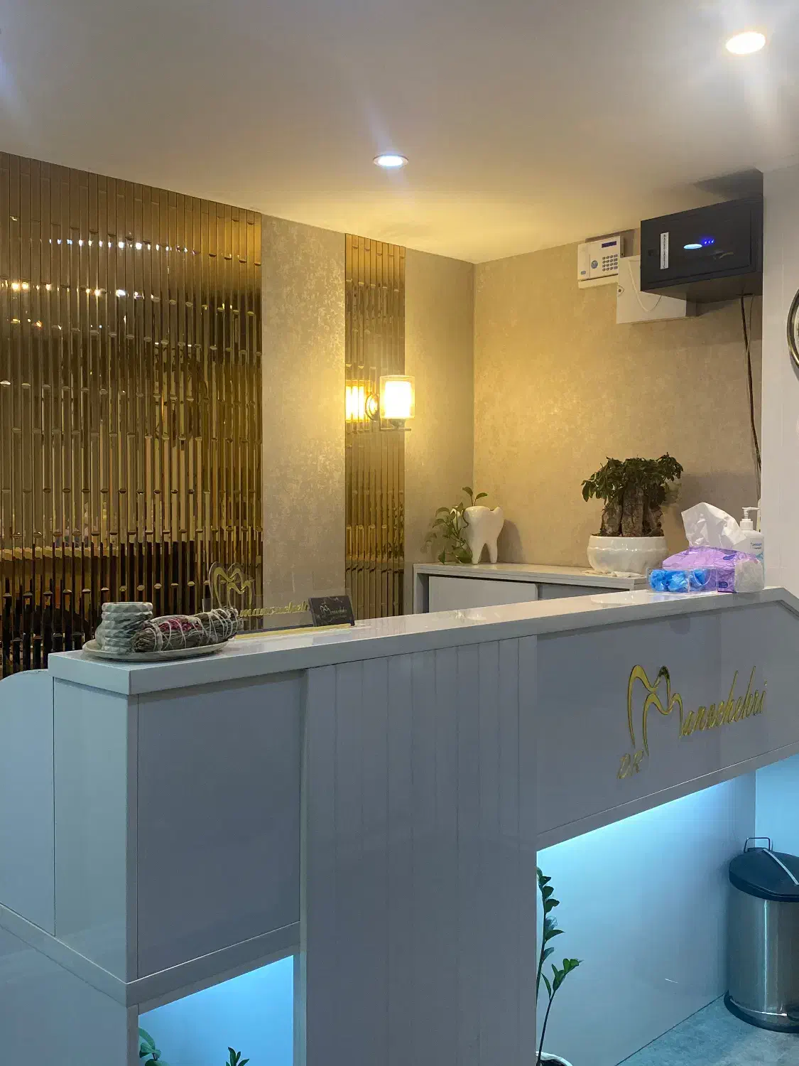 ادمین و تولیدمحتوا برای مطب دندانپزشکی|استخدام درمانی، زیبایی، بهداشتی|بندرعباس, |دیوار