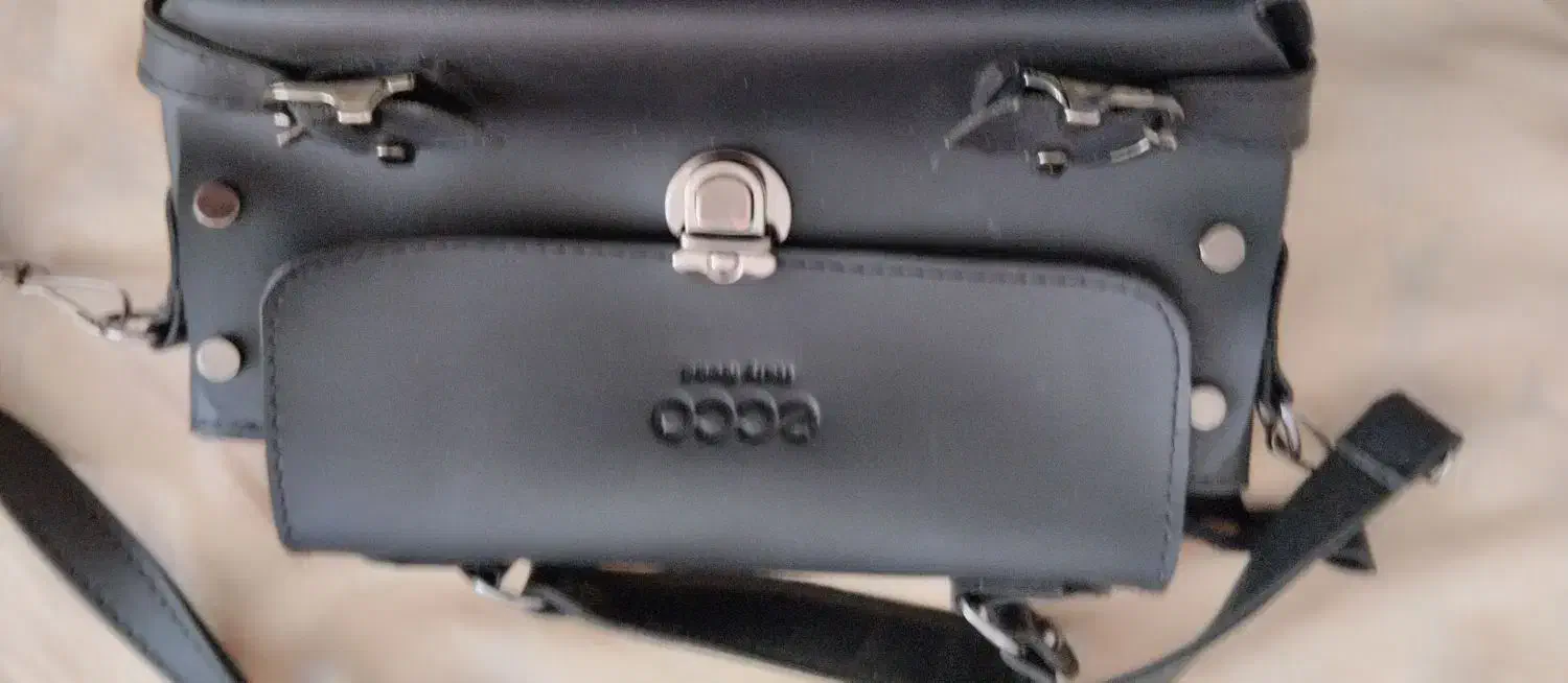 سه عدد کیف|کیف، کفش، کمربند|سنندج, |دیوار