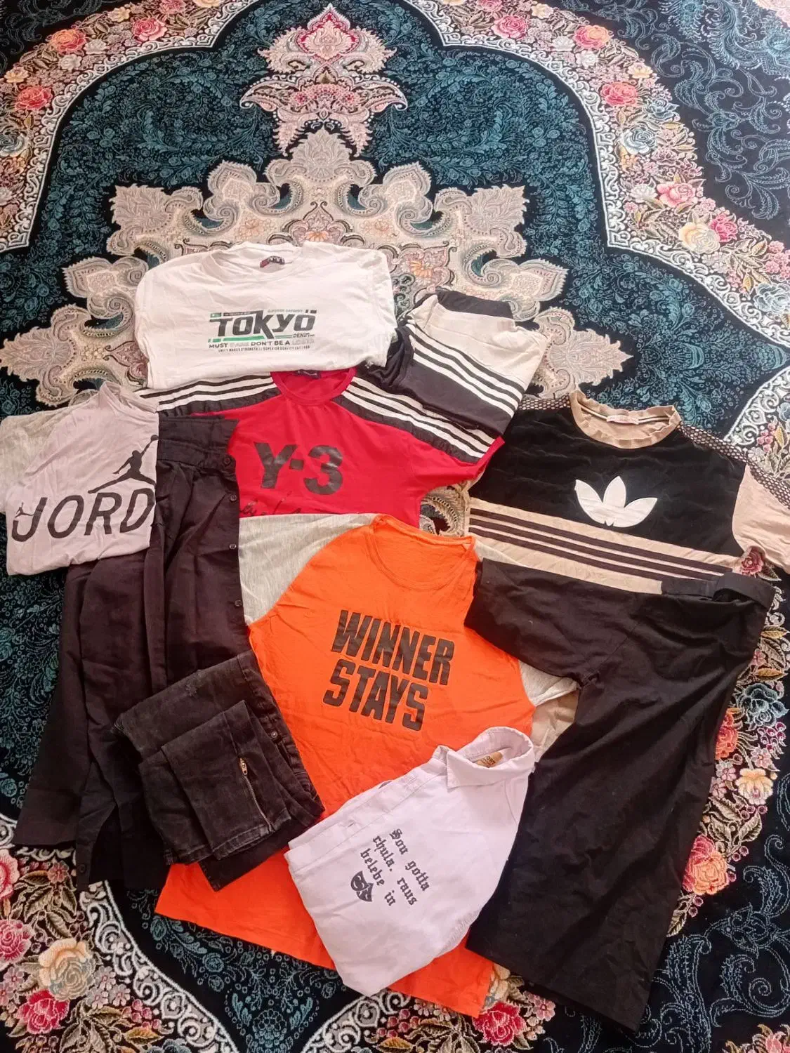 تعدادی تیشرت و شلوار|لباس|سمنان, |دیوار