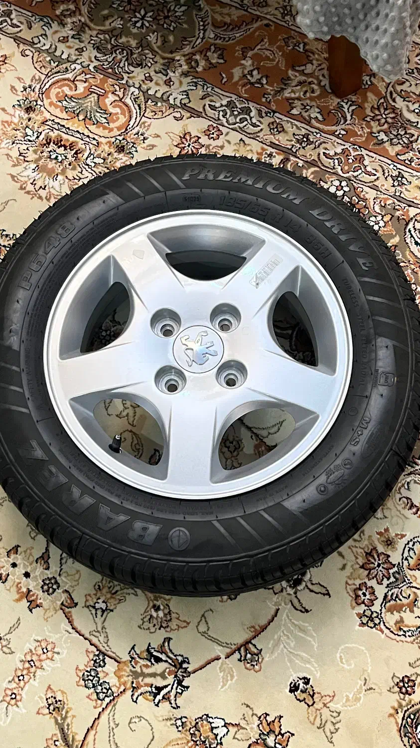 رینگ و لاستیک فابریک 207 تورنادو|قطعات یدکی و لوازم جانبی|تهران, شهرآرا|دیوار