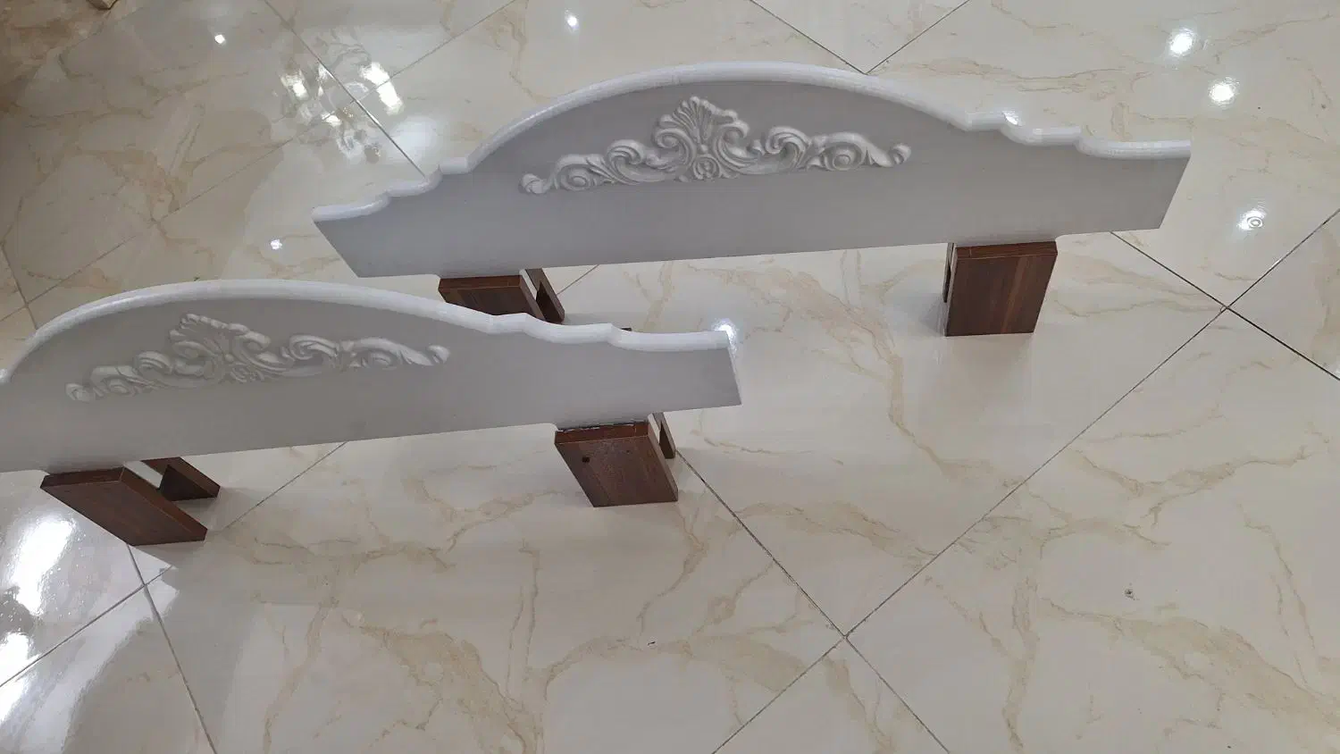 محافظ تخت|تخت و سرویس خواب|ری, جوانمرد قصاب|دیوار