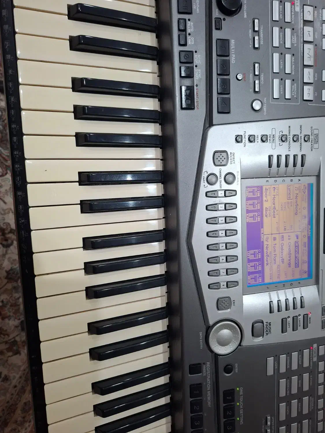 کیبورد (ارگ) یا ماها۱۰۰۰ PSRدر حدنو|پیانو، کیبورد، آکاردئون|شهریار, شهریار|دیوار