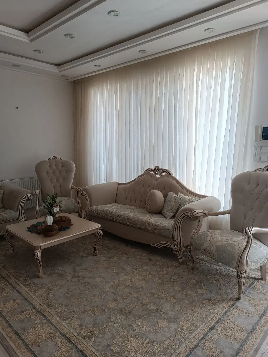 مبل کلاسیک|مبلمان خانگی و میز عسلی|بسطام, |دیوار