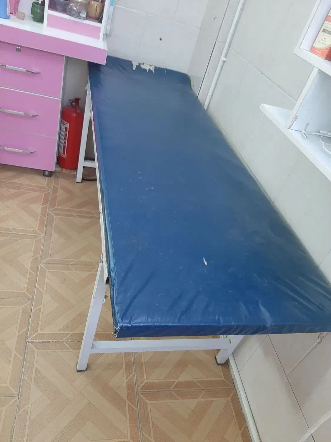 تخت بیمارستانی در حد نو صحیح سالم|آرایشی، بهداشتی، درمانی|همدان, |دیوار