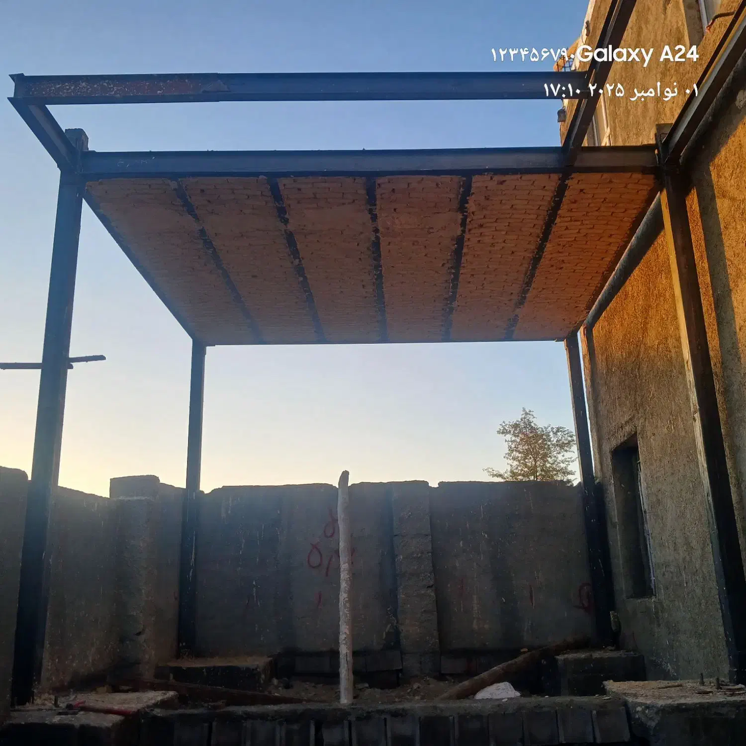 جوشکاری برشکاری.مونتاژ کاری|خدمات پیشه و مهارت|صحنه, |دیوار