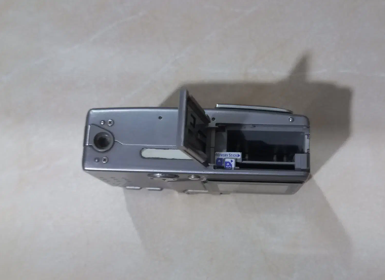 دوربین عکاسی|دوربین عکاسی و فیلم‌برداری|کرج, کوی کارمندان جنوبی|دیوار