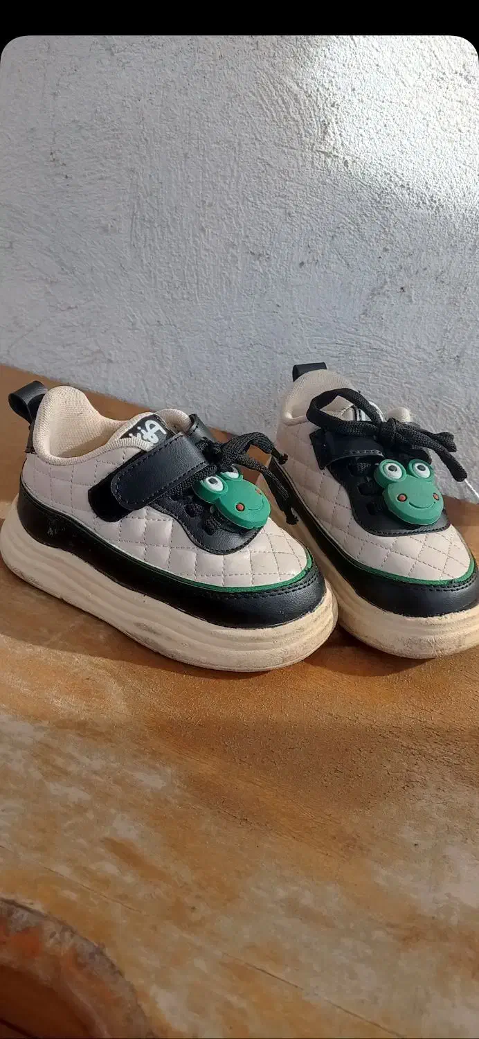 کفش سایز۲۵|کفش و لباس بچه|پارس‌آباد, |دیوار