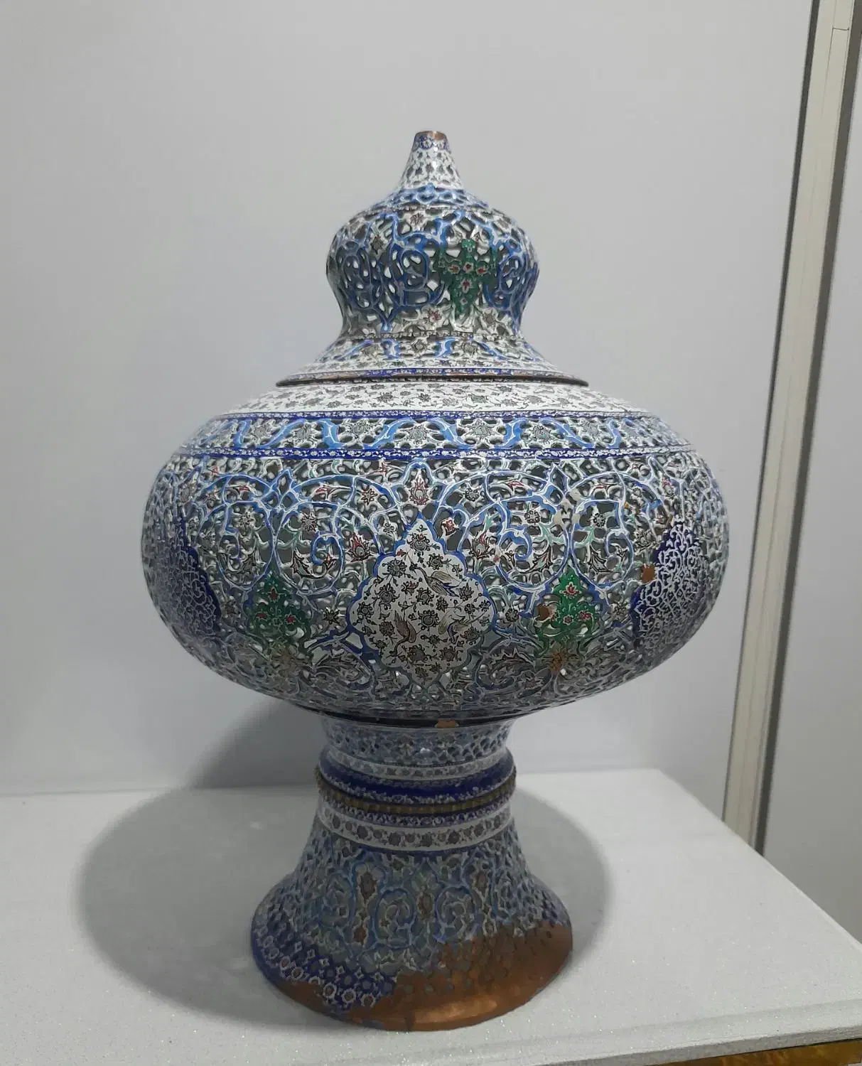 لنتر میناکاری شده|کلکسیون اشیاء عتیقه|اندیشه, شهرک مریم|دیوار