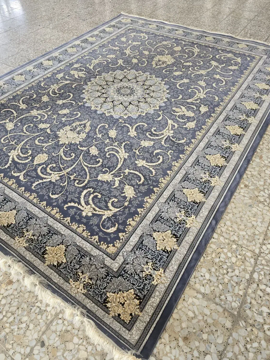 فرش اصفهان موج 1000 شانه تراکم 3000|فرش|تهران, شهرک شریعتی|دیوار