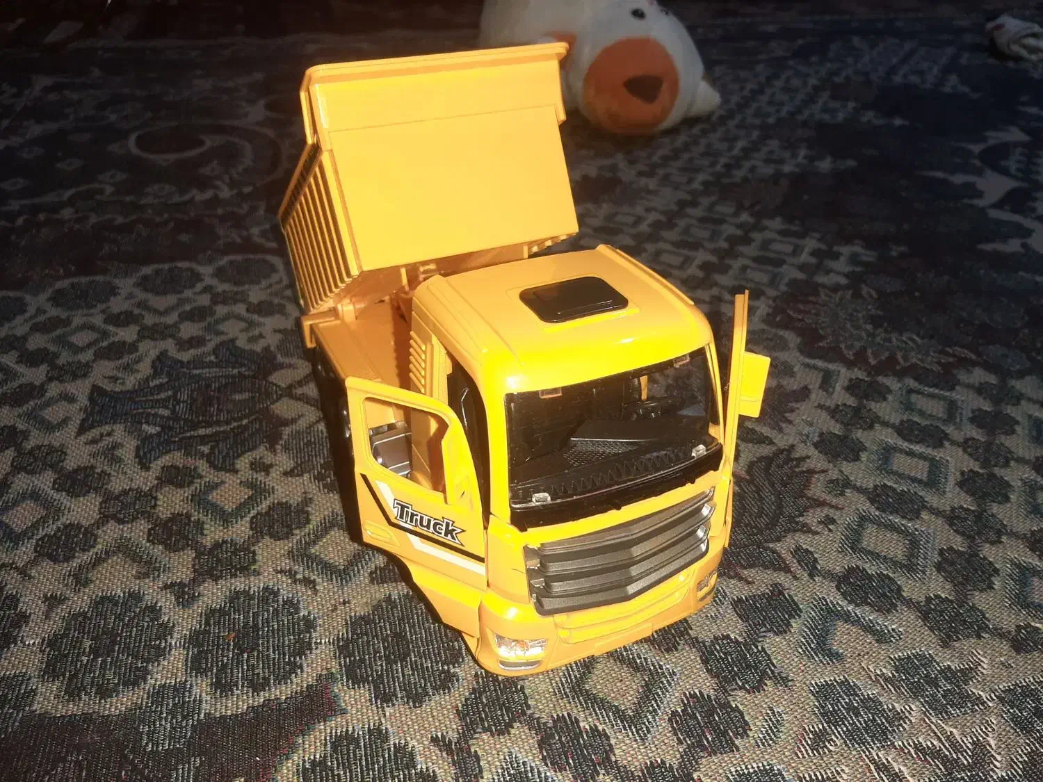 اسباب بازی|اسباببازی بچه|اندیشه, اندیشه فاز ۱|دیوار