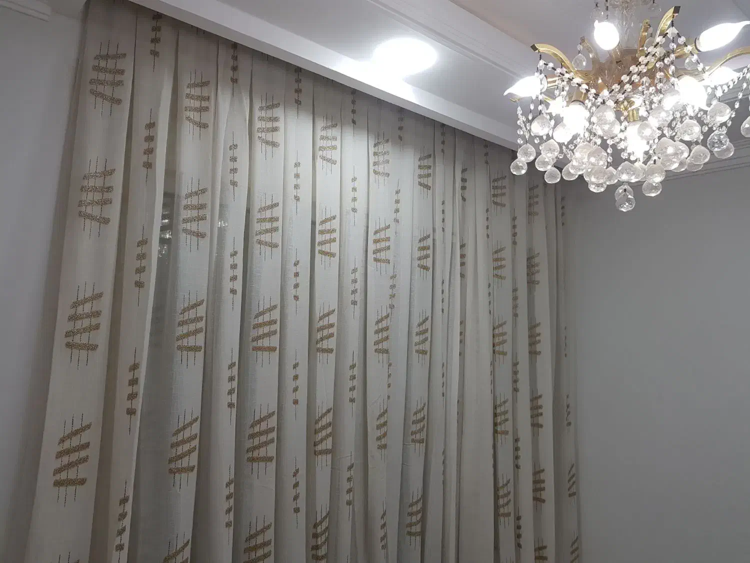 پرده پذیرایی حریر ترک ۹متر|پرده، رانر، رومیزی|اهواز, پادادشهر|دیوار