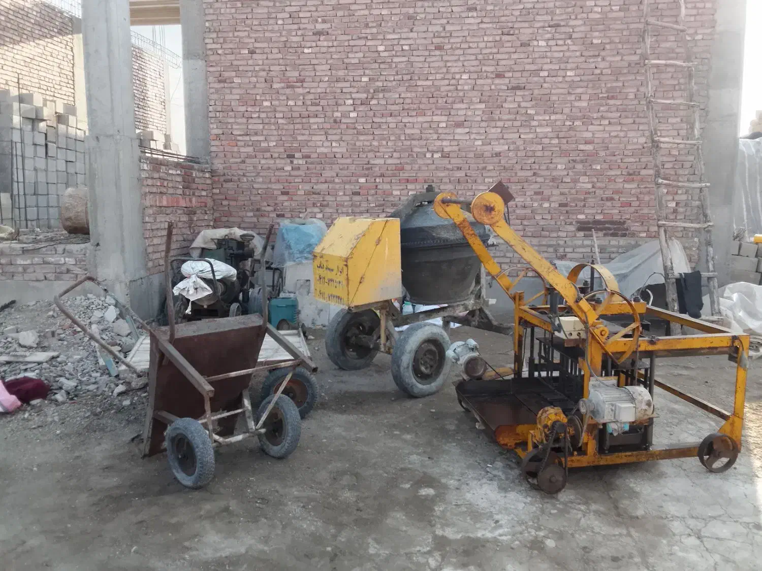 فروش دستگاه بلوک زنی وبتنر بادوتا چرخ|ماشینآلات صنعتی|فیروزآباد (آذربایجان), |دیوار