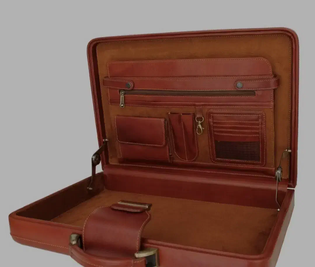 فروشنده کیف چمدان|استخدام بازاریابی و فروش|میناب, |دیوار