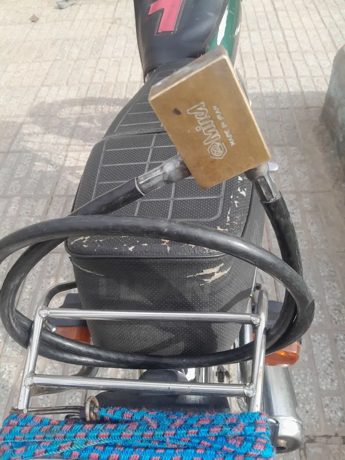 قفل موتور|قطعات یدکی و لوازم جانبی|تربت‌حیدریه, منظر|دیوار