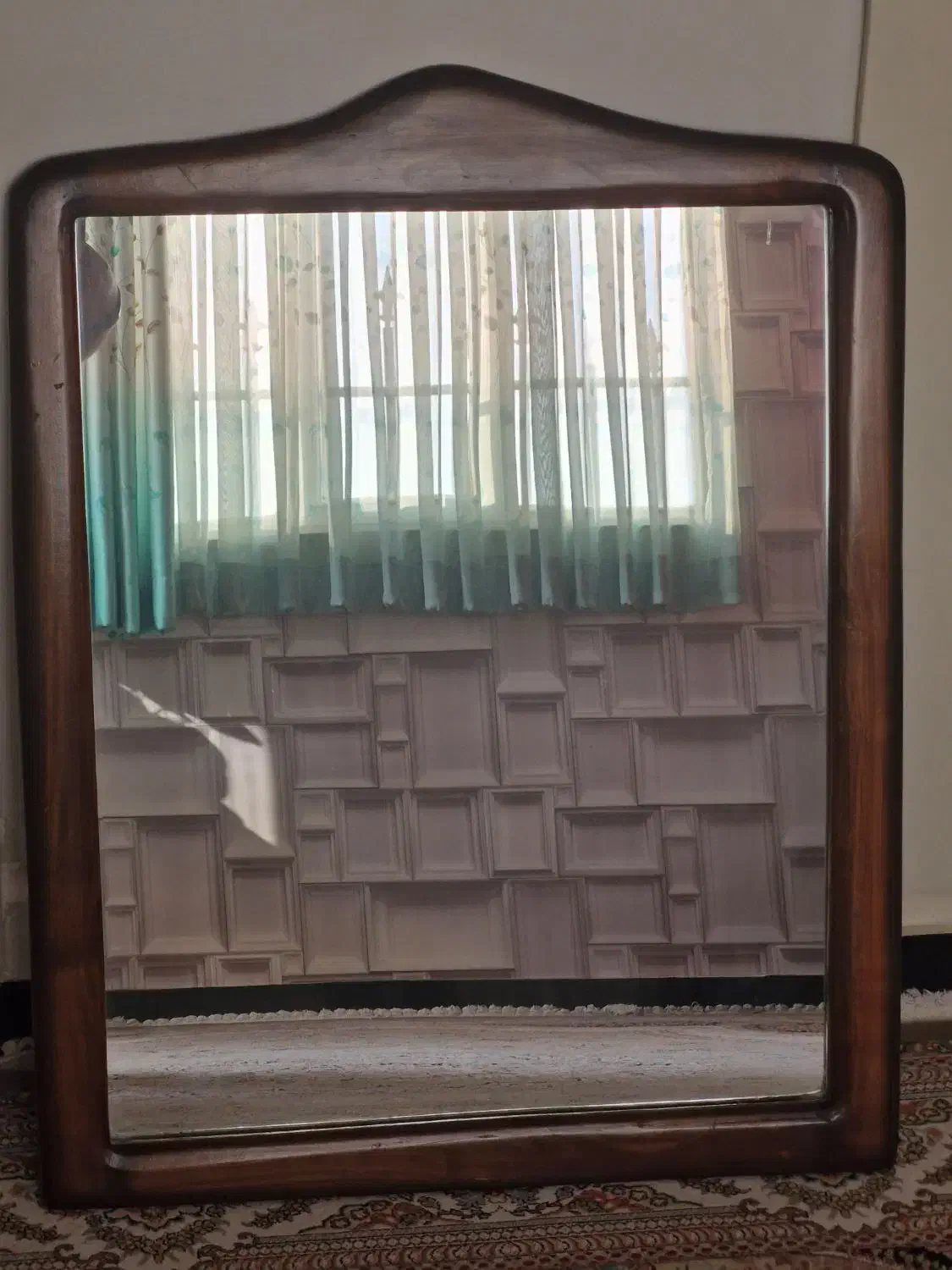 آینه تک|آینه|اندیشه, اندیشه فاز ۱|دیوار