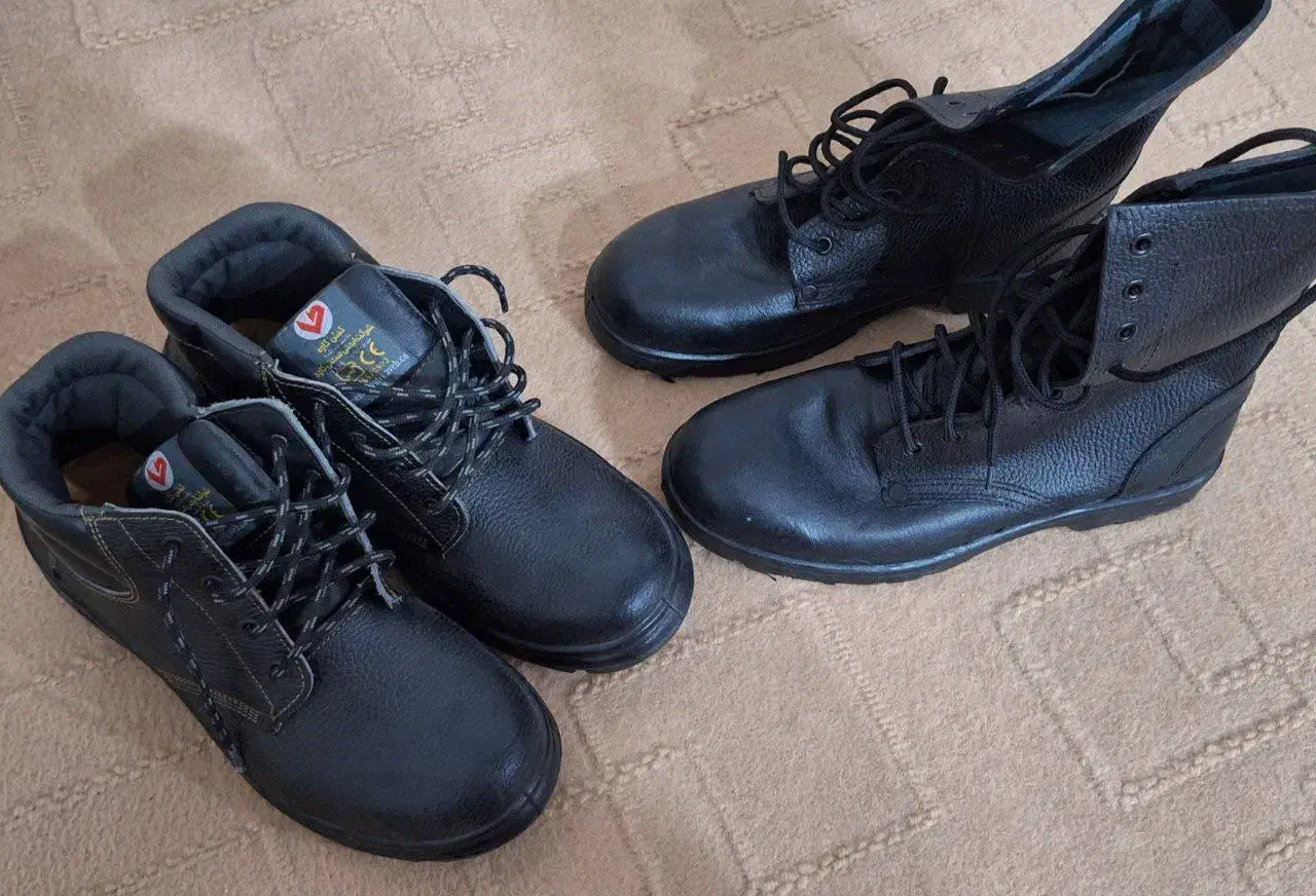 یک جفت کفش|کیف، کفش، کمربند|گناباد, |دیوار