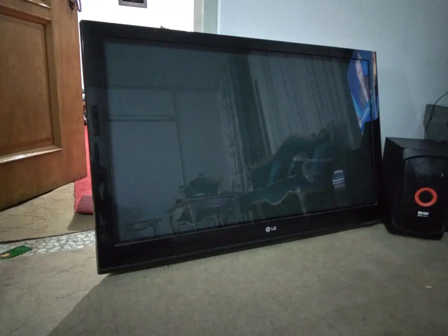 تلووزیون۴۲ اینچ LG|تلویزیون و پروژکتور|اصفهان, باغ کاران|دیوار