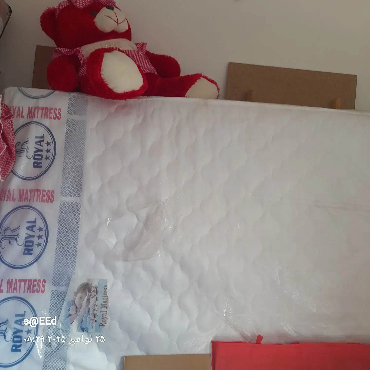 تختخواب دو نفره نو رویال سه ستاره|تخت و سرویس خواب|آبیک, |دیوار