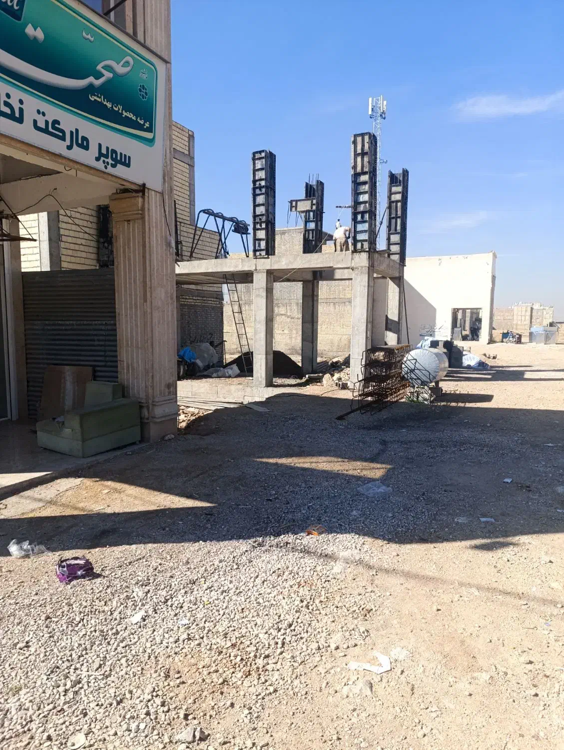 اجاره یک باب مغازه تجاری در شهرک صادقیه|اجارهٔ مغازه و غرفه|شیراز, شهرک صادقیه|دیوار