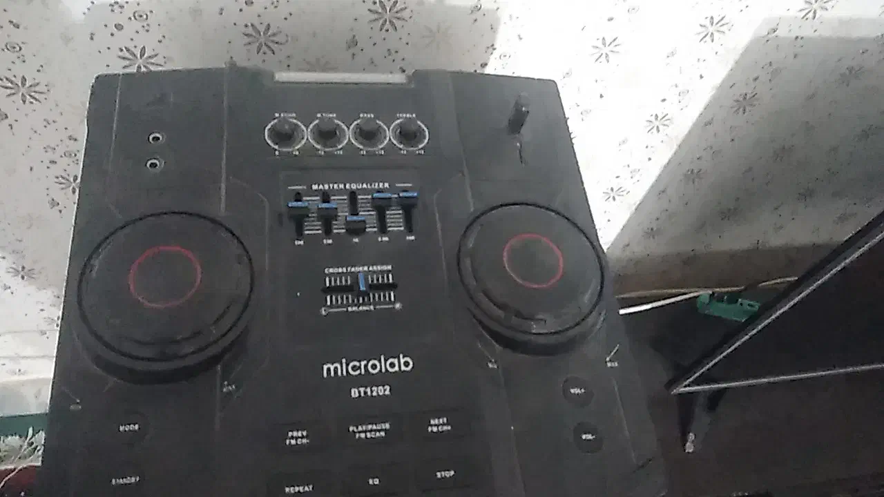 اسپیکرهای غول پیکر|سیستم صوتی خانگی|قره پشتلو, |دیوار