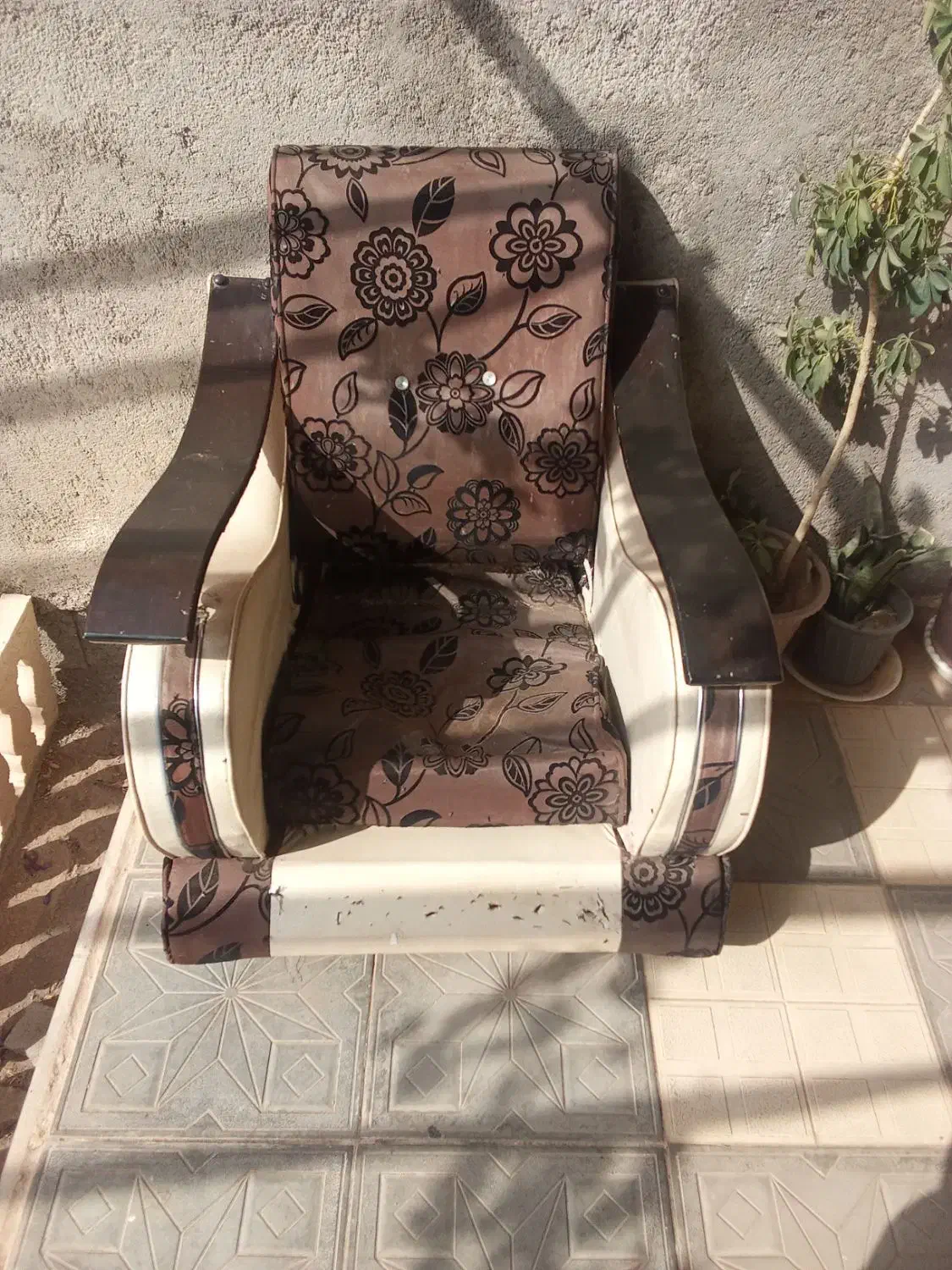 مبل|مبلمان خانگی و میز عسلی|اسحاق آباد, |دیوار