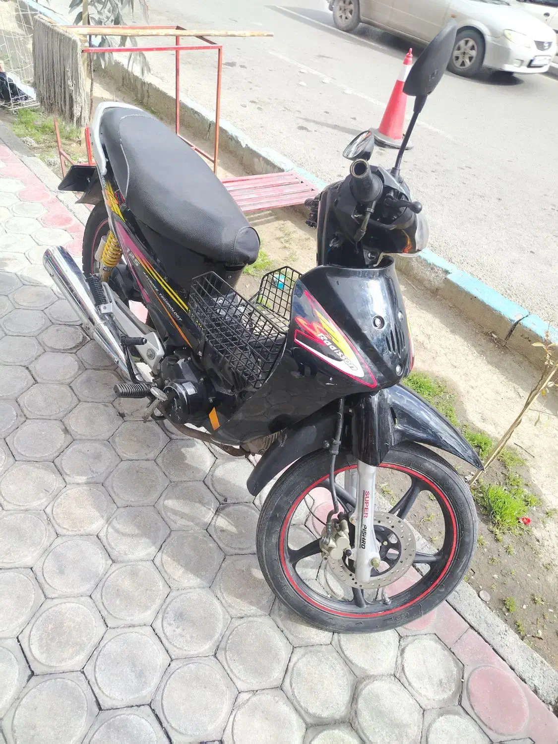 بی کلاج پیشرو 125|موتورسیکلت|اصفهان, فروردین|دیوار