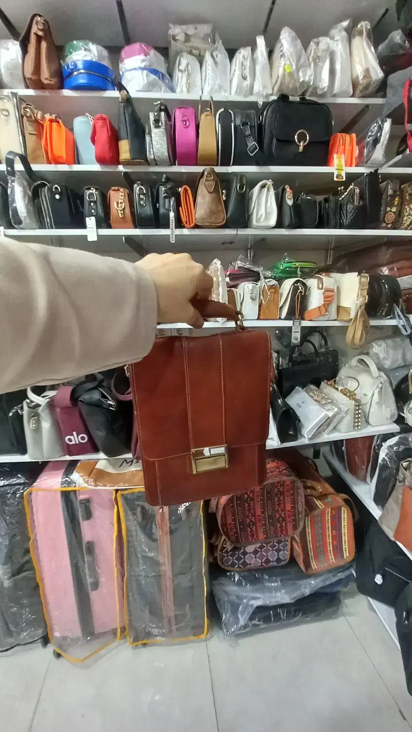 کوهنوردی|کیف، کفش، کمربند|مسجد سلیمان, |دیوار