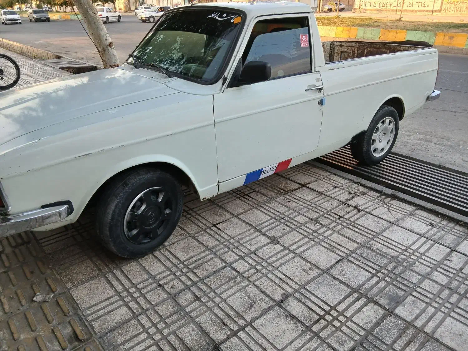 فروش فوری پیکان وانت مدل۸۳ انژیکتوری شاسی پلم|خودرو سواری و وانت|جیرفت, |دیوار