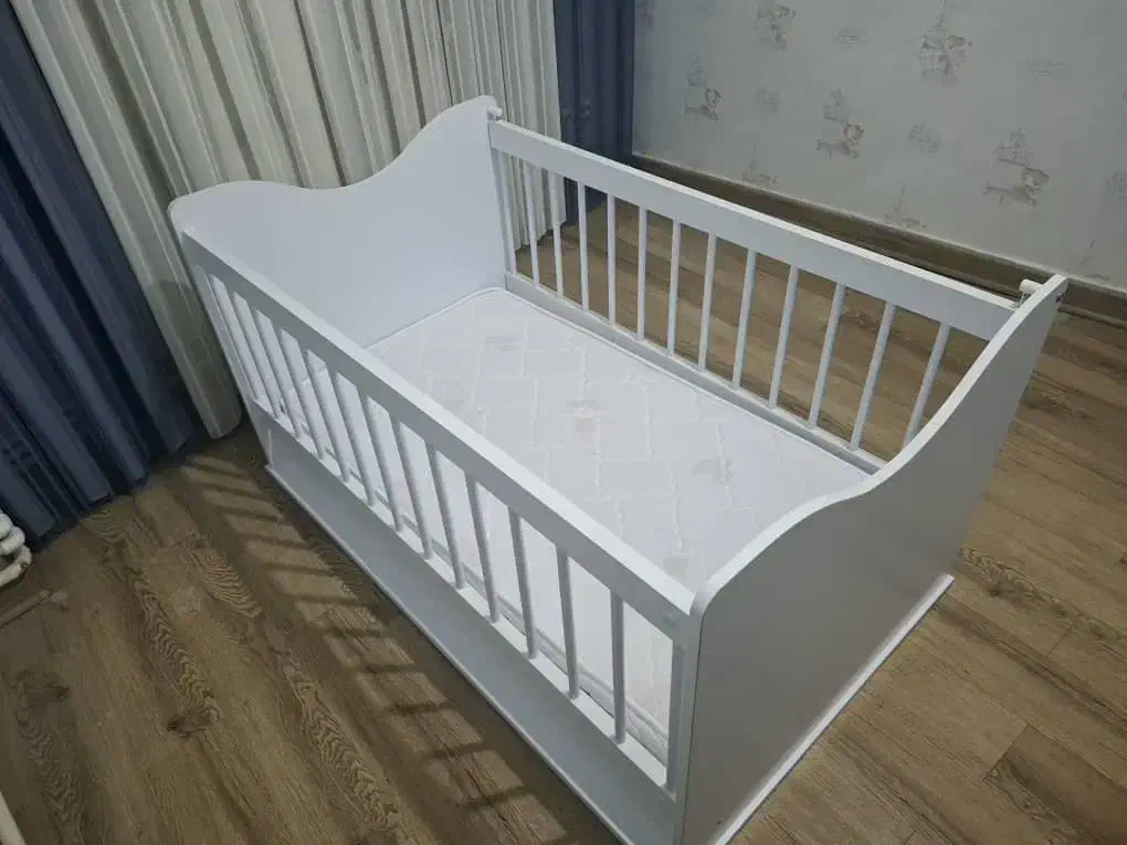 تخت کودک بین ۳ تا ۵ سال همراه با تشک طبی|تخت و سرویس خواب|تبریز, |دیوار