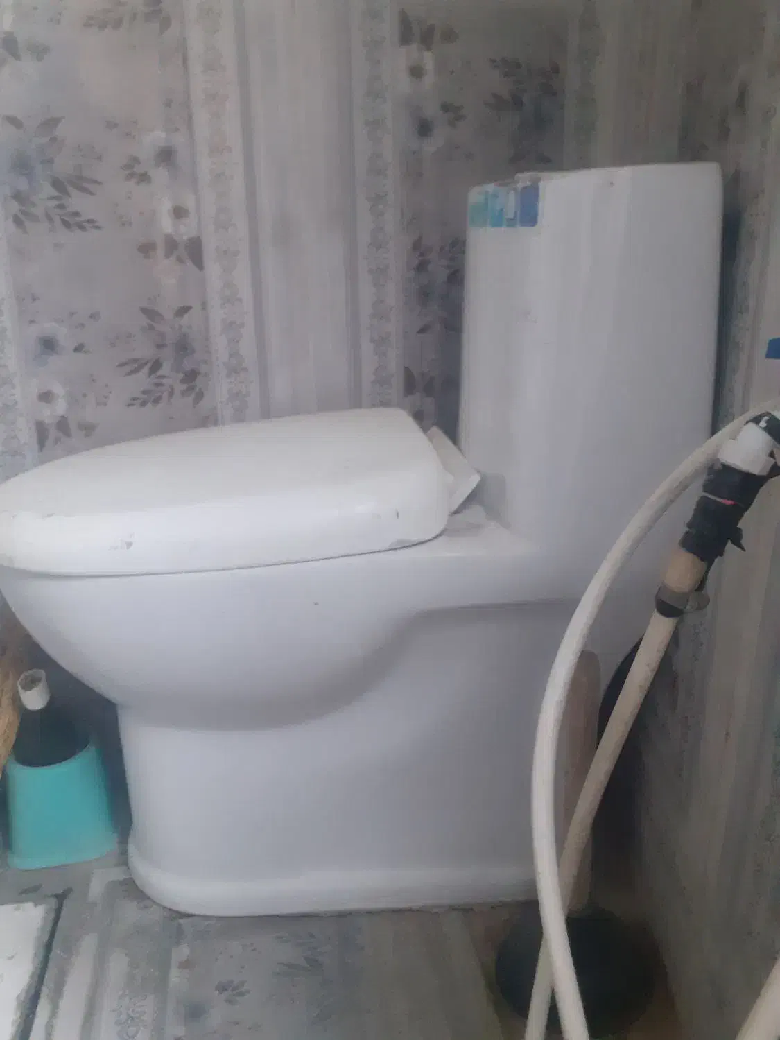 دستشویی‌فرنگی|لوازم سرویس بهداشتی|زنجان, |دیوار