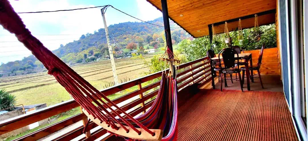 (الیاس) کلبه دوخوابه شیک و نقلی با چشم انداز عالی|اجارهٔ کوتاهمدت ویلا و باغ|ماسال, |دیوار