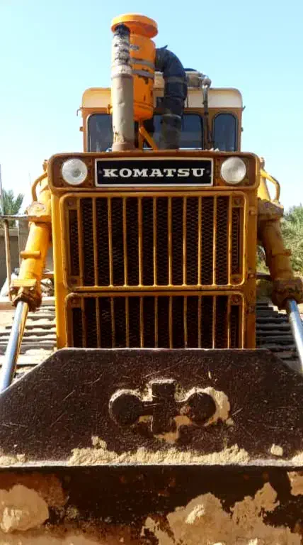 اجاره و فروش بلدوزر کوماتسو D85|خودرو سنگین|بوشهر, |دیوار