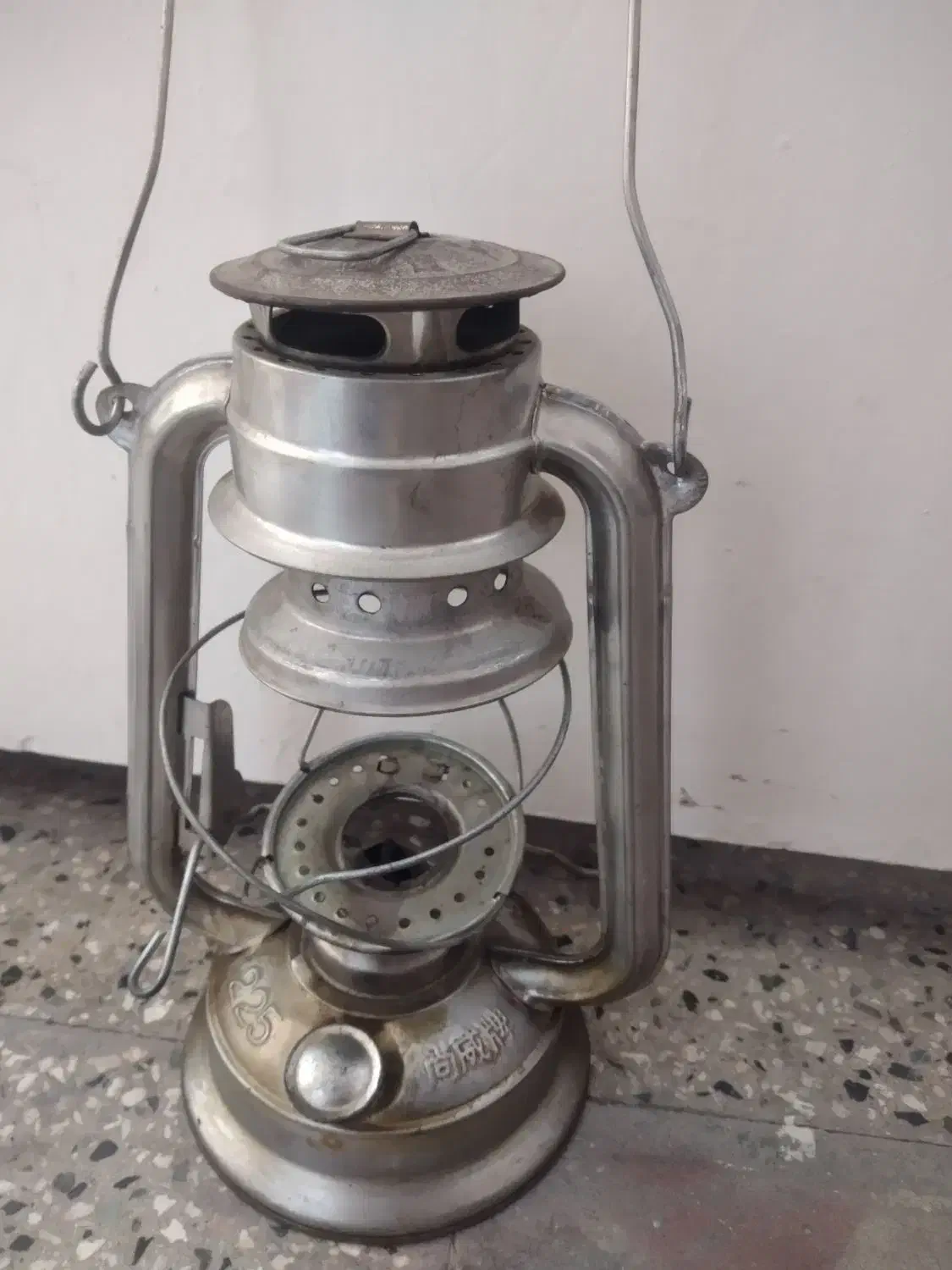 فانوس|کلکسیون اشیاء عتیقه|اردبیل, |دیوار