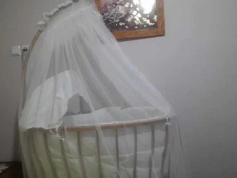 گهواره|تخت و صندلی بچه|یزد, |دیوار