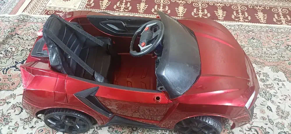 ماشین شارژی موزیکال  با کنترل در حد|اسباب‌بازی بچه|ری, فیروزآبادی|دیوار