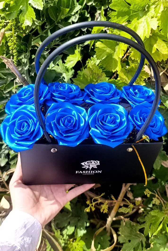 باکس گل رز جاودان اقتصادی|گل مصنوعی|اسفراین, |دیوار