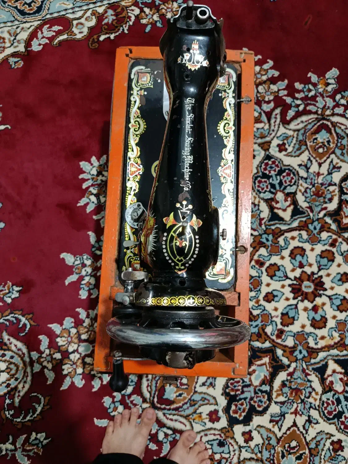 چرخ خیاطی قدیمی|چرخ خیاطی و ریسندگی|اهواز, منبع اب|دیوار