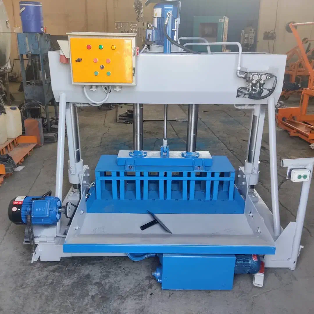 انواع بلوک زن دستگاه بلوکزن مخلوط کن جدول زن و..|ماشینآلات صنعتی|اصفهان, باغ فدک|دیوار